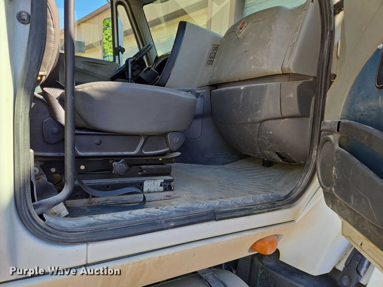 image for item DW7031 2010 International ProStar Premium semi truck