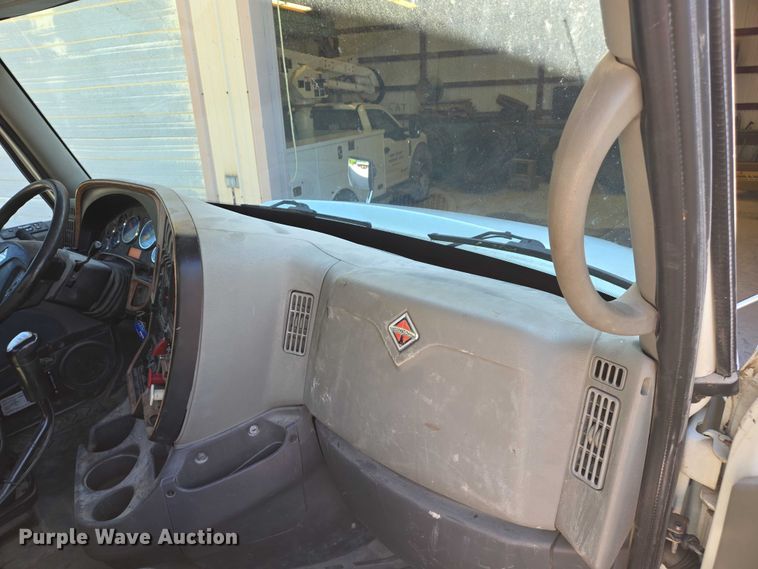 image for item DW7031 2010 International ProStar Premium semi truck