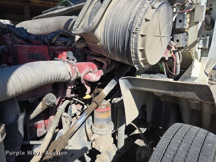 image for item DW7031 2010 International ProStar Premium semi truck