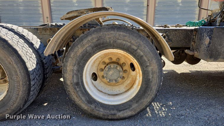 image for item DW7031 2010 International ProStar Premium semi truck