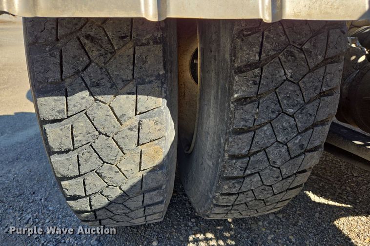 image for item DW7031 2010 International ProStar Premium semi truck