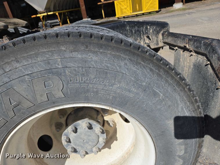 image for item DW7031 2010 International ProStar Premium semi truck