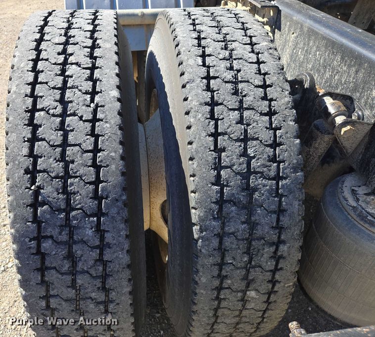 image for item DW7031 2010 International ProStar Premium semi truck