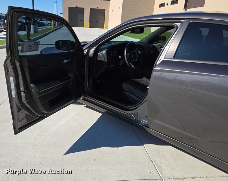 image for item DW7032 2016 Dodge Charger Police 