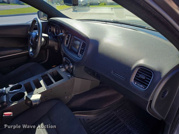 image for item DW7032 2016 Dodge Charger Police 