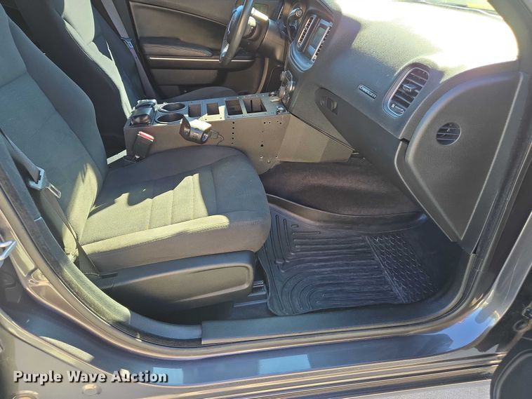 image for item DW7032 2016 Dodge Charger Police 