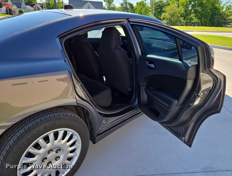 image for item DW7032 2016 Dodge Charger Police 