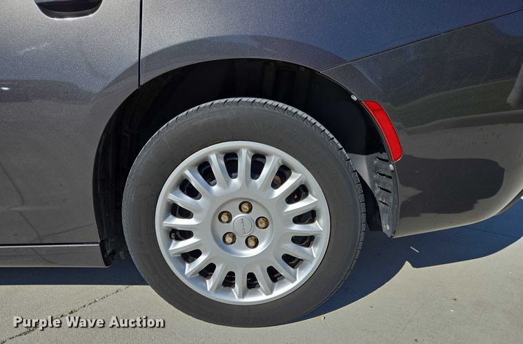 image for item DW7032 2016 Dodge Charger Police 