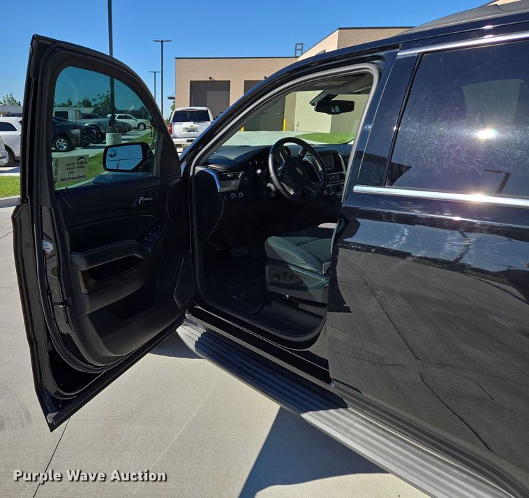 image for item DW7033 2015 Chevrolet Tahoe SUV