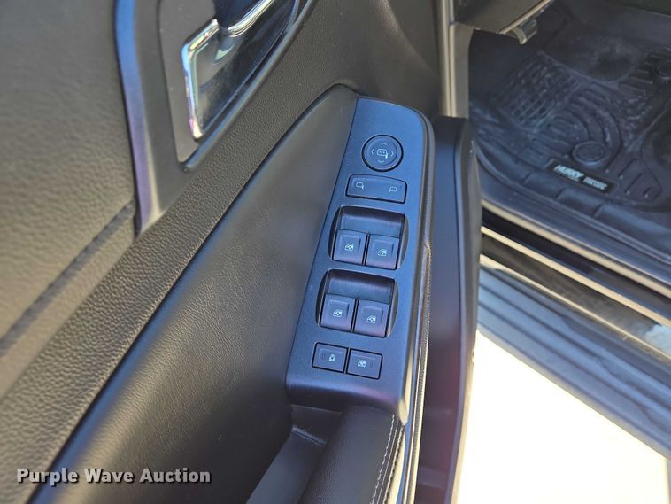 image for item DW7033 2015 Chevrolet Tahoe SUV