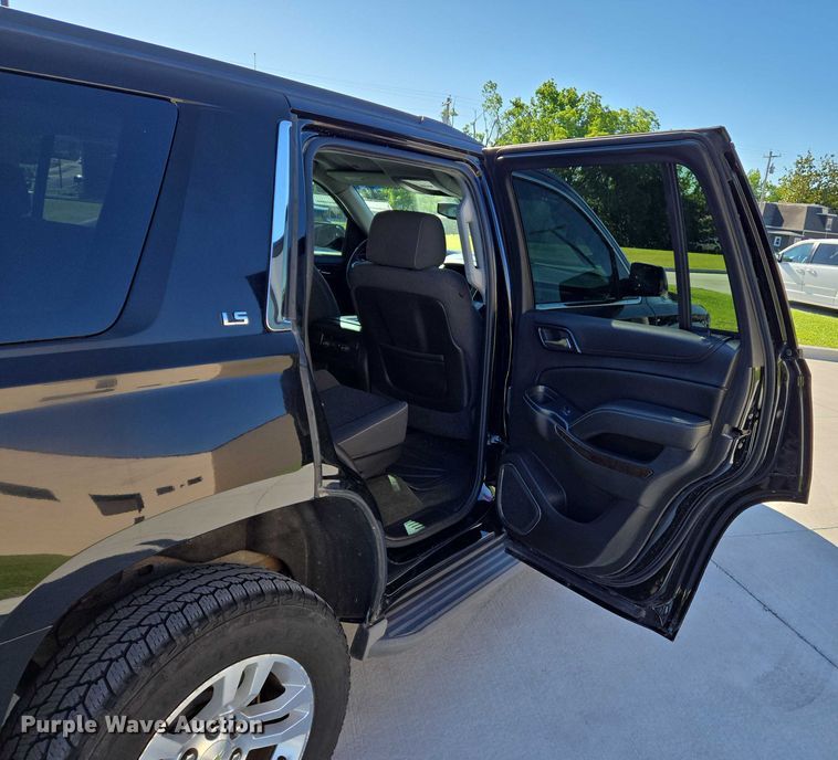 image for item DW7033 2015 Chevrolet Tahoe SUV