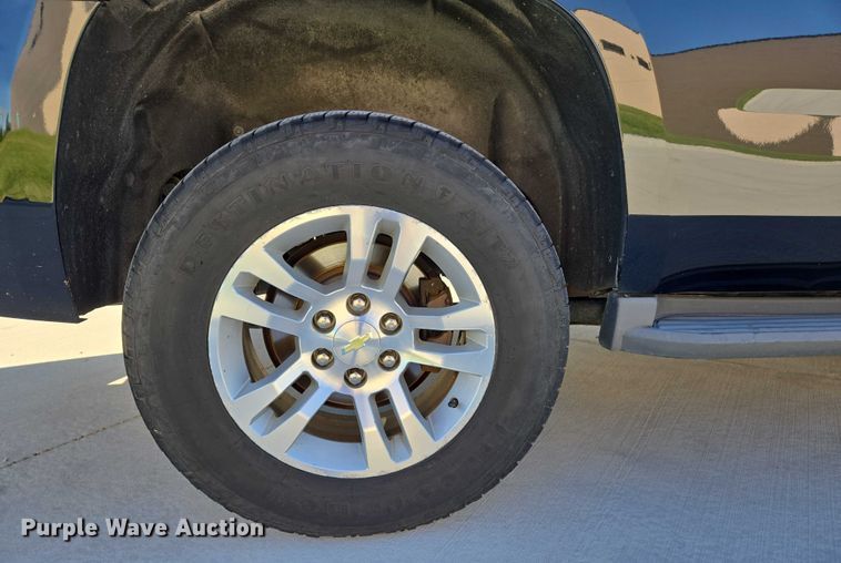 image for item DW7033 2015 Chevrolet Tahoe SUV