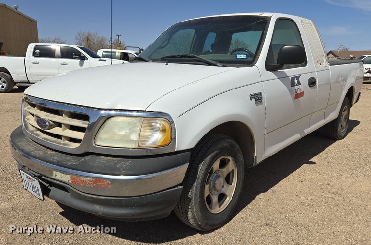 image for item DW8557 2001 Ford F150 SuperCab pickup truck