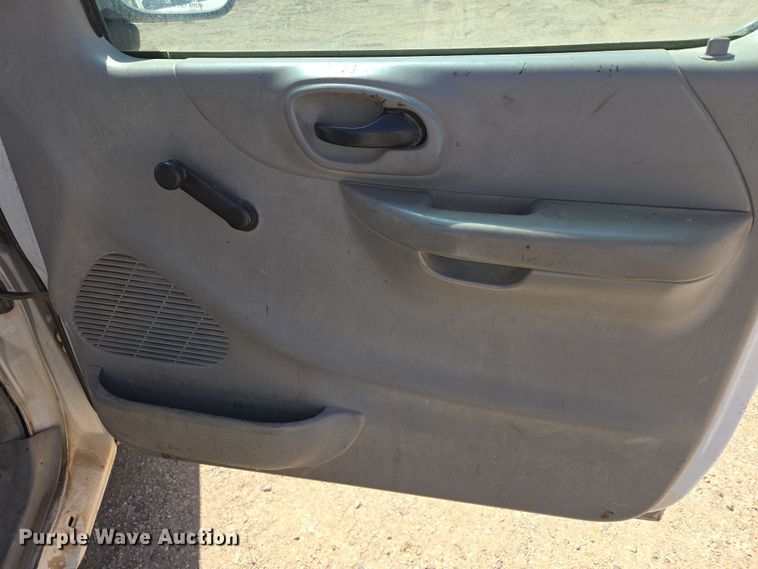 image for item DW8557 2001 Ford F150 SuperCab pickup truck