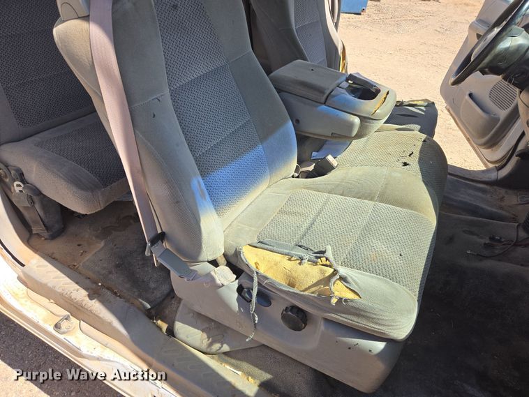 image for item DW8557 2001 Ford F150 SuperCab pickup truck