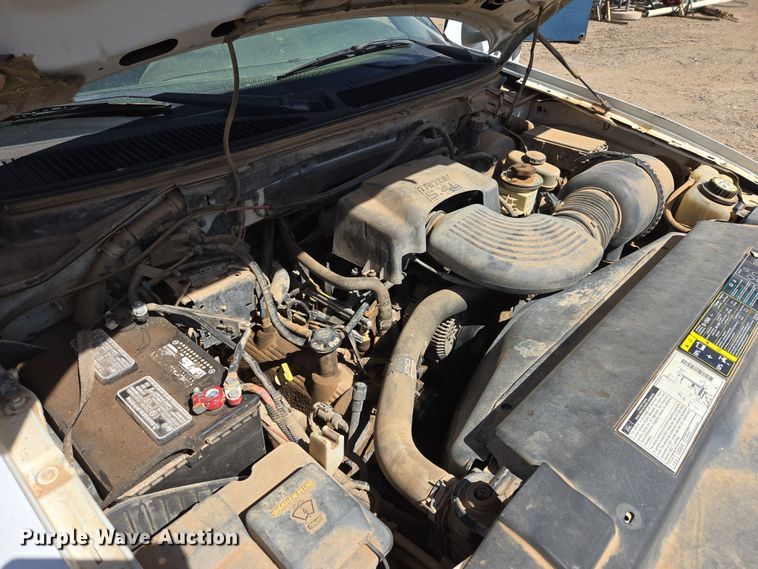 image for item DW8557 2001 Ford F150 SuperCab pickup truck