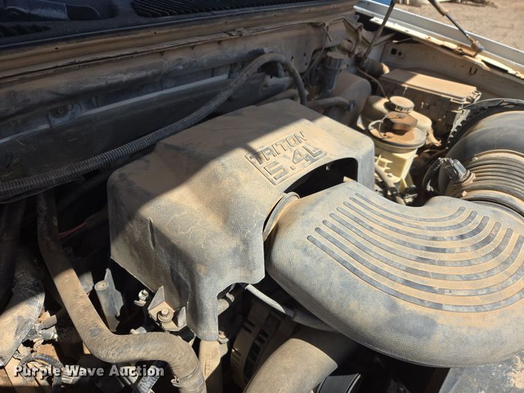 image for item DW8557 2001 Ford F150 SuperCab pickup truck