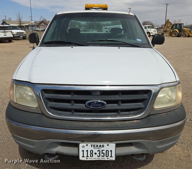 image for item DW8558 2001 Ford F150 SuperCab pickup truck