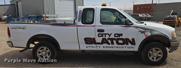 image for item DW8558 2001 Ford F150 SuperCab pickup truck