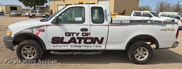 image for item DW8558 2001 Ford F150 SuperCab pickup truck