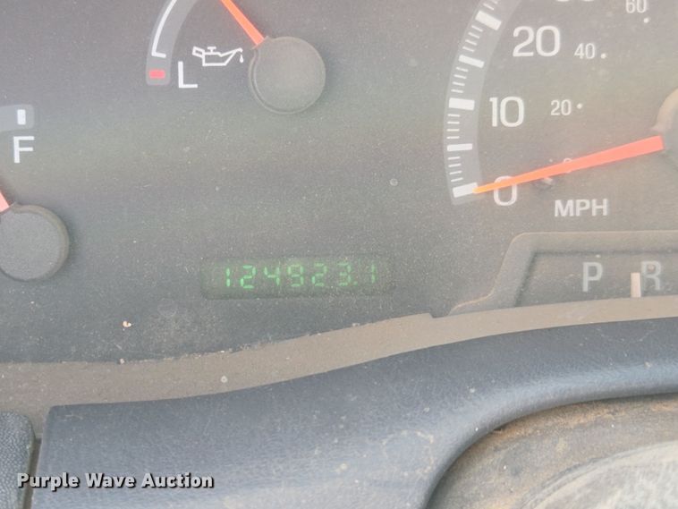 image for item DW8558 2001 Ford F150 SuperCab pickup truck