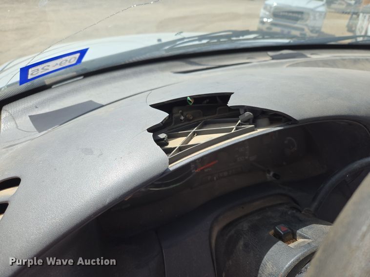 image for item DW8558 2001 Ford F150 SuperCab pickup truck