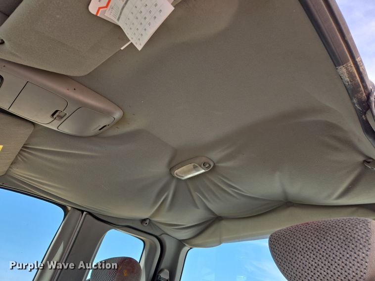 image for item DW8558 2001 Ford F150 SuperCab pickup truck