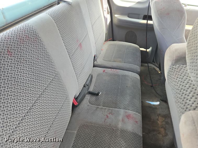 image for item DW8558 2001 Ford F150 SuperCab pickup truck