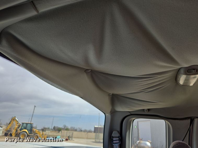 image for item DW8558 2001 Ford F150 SuperCab pickup truck