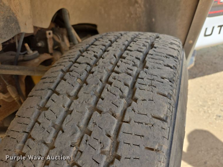 image for item DW8558 2001 Ford F150 SuperCab pickup truck