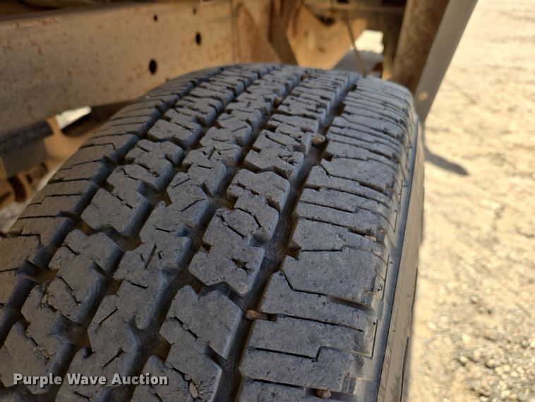 image for item DW8558 2001 Ford F150 SuperCab pickup truck