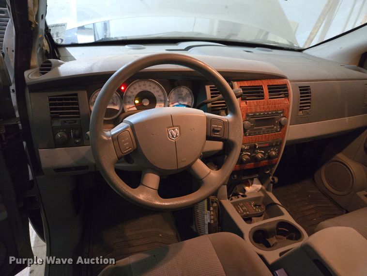 image for item DW8584 2007 Dodge Durango SUV
