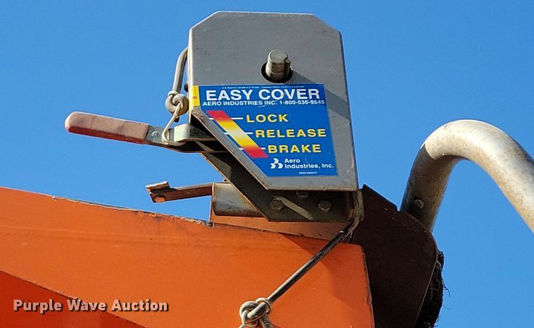 image for item DX6967 2010 International WorkStar 7600  dump truck