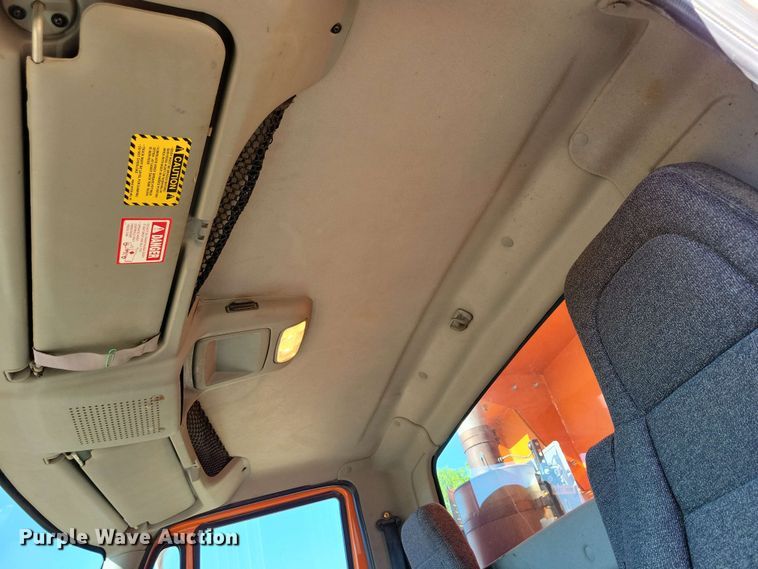 image for item DX6967 2010 International WorkStar 7600  dump truck