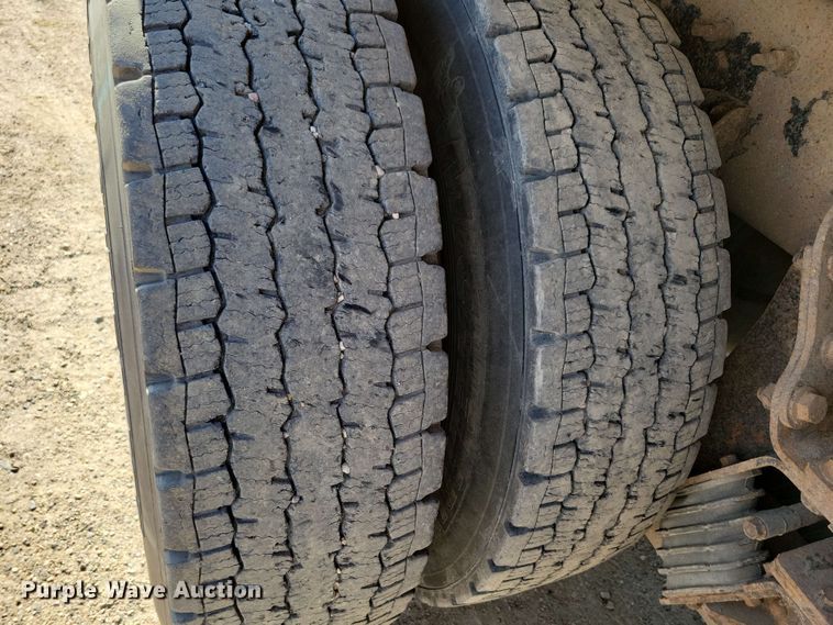 image for item DX6967 2010 International WorkStar 7600  dump truck