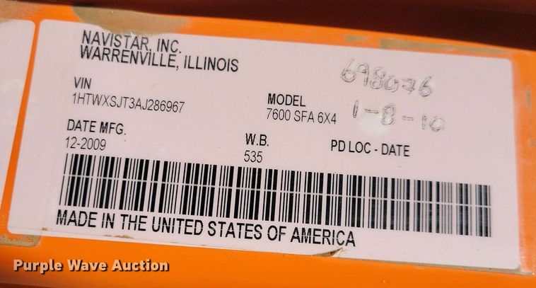 image for item DX6967 2010 International WorkStar 7600  dump truck