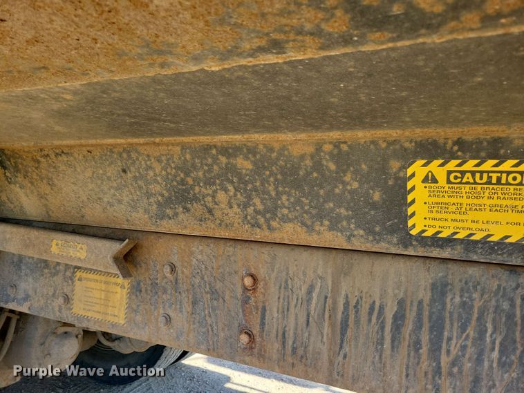image for item DX6968 2010 International WorkStar 7600 dump truck