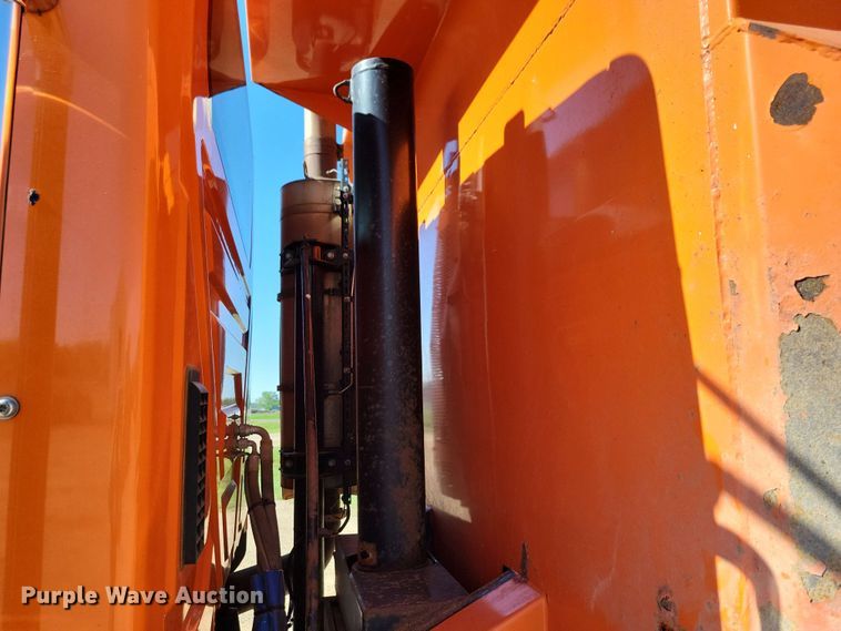 image for item DX6968 2010 International WorkStar 7600 dump truck