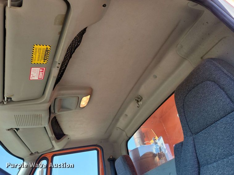 image for item DX6968 2010 International WorkStar 7600 dump truck