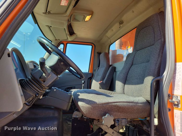 image for item DX6968 2010 International WorkStar 7600 dump truck