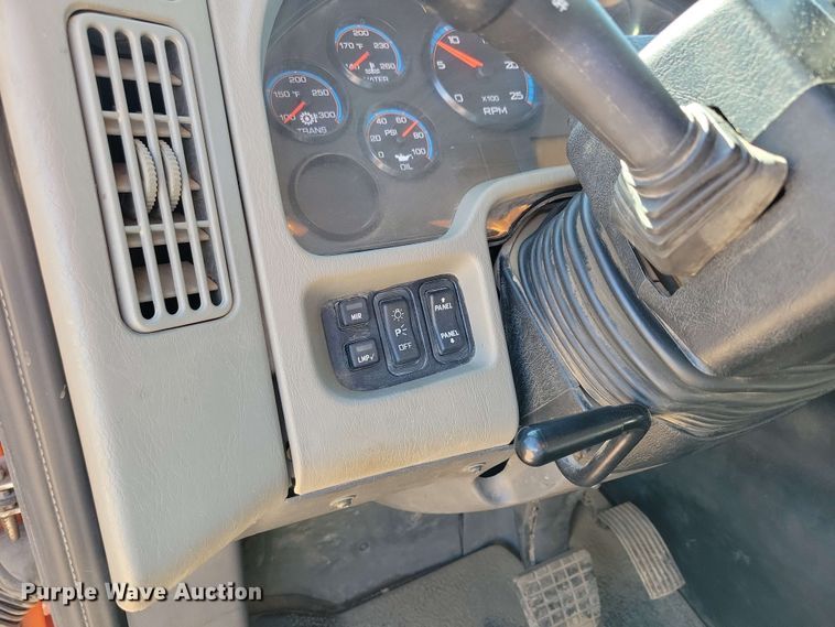 image for item DX6968 2010 International WorkStar 7600 dump truck