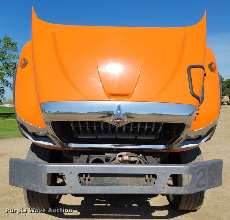 image for item DX6968 2010 International WorkStar 7600 dump truck