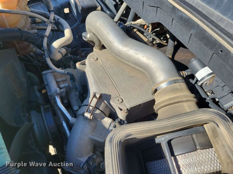 image for item DX6968 2010 International WorkStar 7600 dump truck