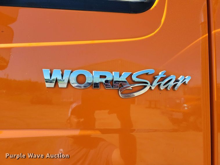 image for item DX6968 2010 International WorkStar 7600 dump truck