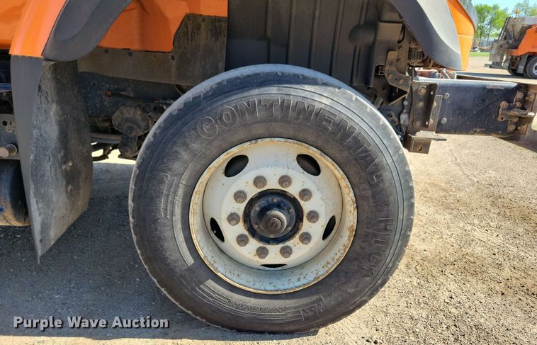 image for item DX6968 2010 International WorkStar 7600 dump truck