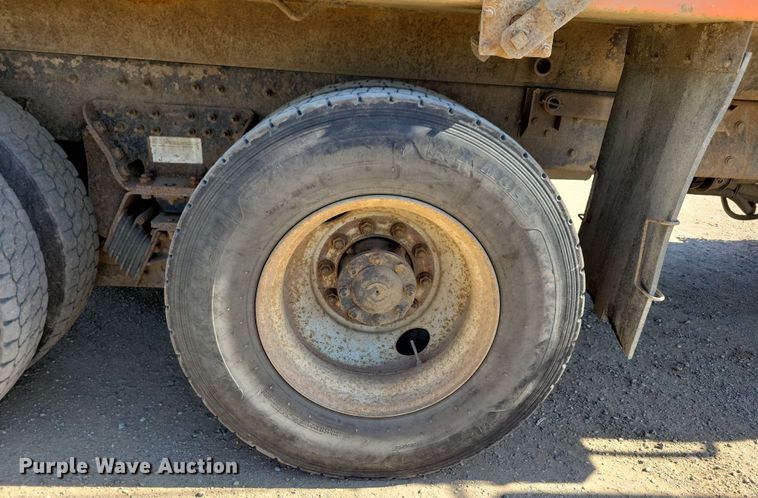 image for item DX6968 2010 International WorkStar 7600 dump truck