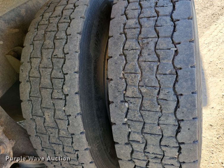 image for item DX6968 2010 International WorkStar 7600 dump truck