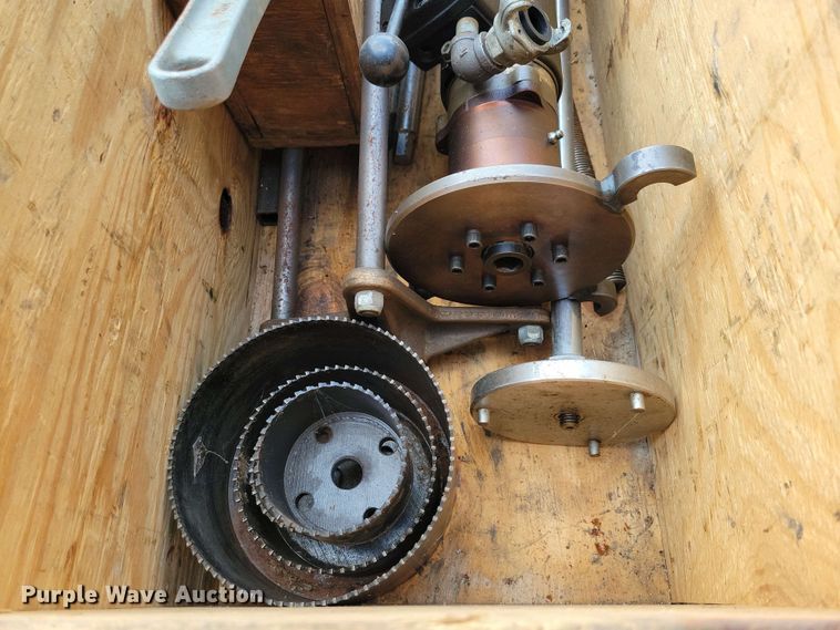 image for item DX6974 Hydra-Stop line tapping machine