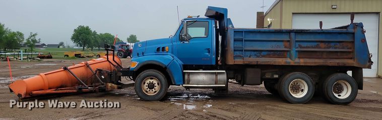 image for item DX6975 2002 Sterling LT9500 dump truck