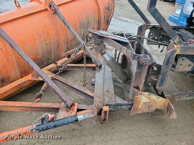 image for item DX6975 2002 Sterling LT9500 dump truck